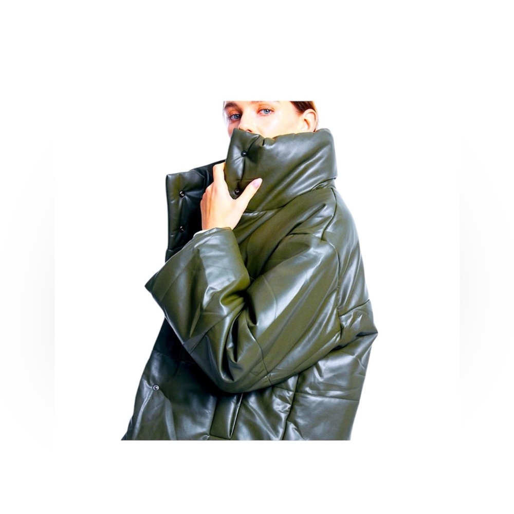 High-Neck Puffer Jacket - Picture 2 of 8
